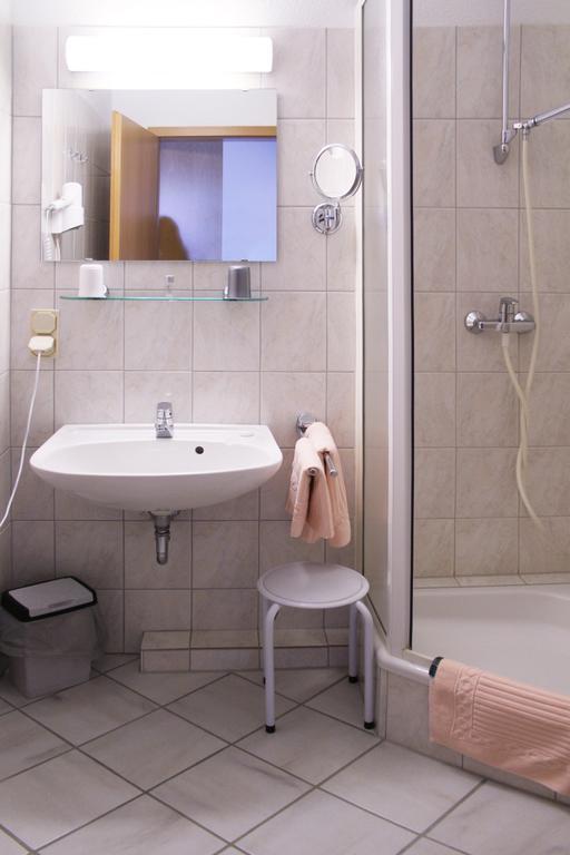Hotel Alt Oesselse Sarstedt Dış mekan fotoğraf
