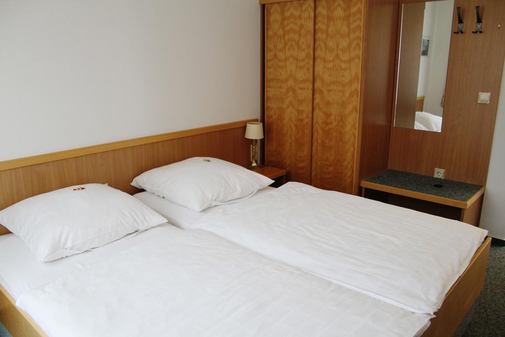Hotel Alt Oesselse Sarstedt Dış mekan fotoğraf